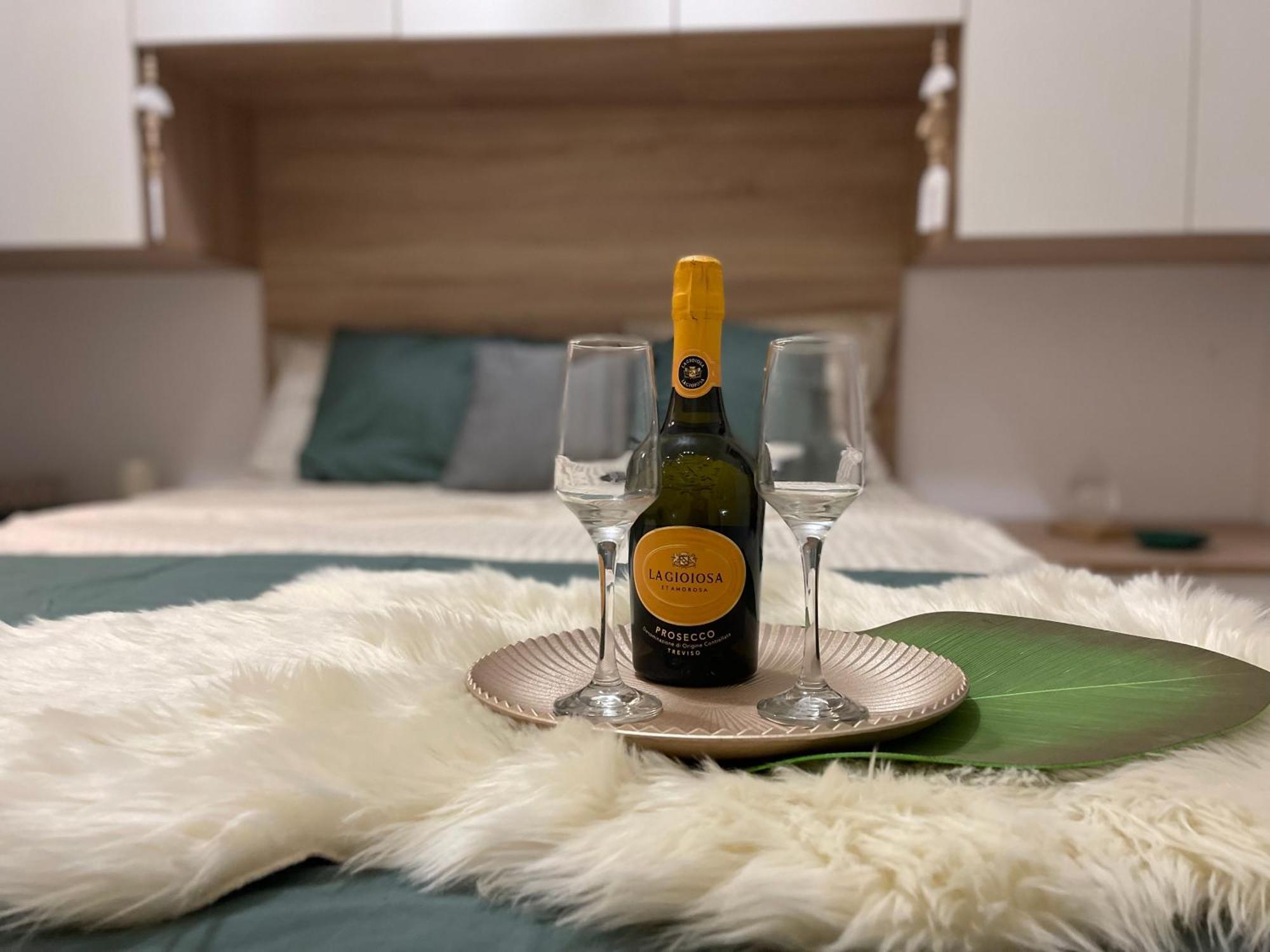 Radium Luxury Apartment Palace ブカレスト エクステリア 写真
